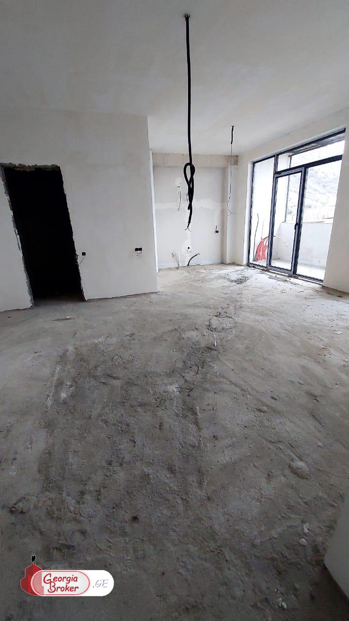 იყიდება ახალი აშენებული 3 ოთახიანი ბინა ვაშლიჯვარში